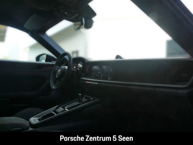 Porsche 992 4 Coupé GTS Targa