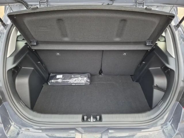 Hyundai i20 SITZHEIZUNG+NAVI+KLIMA+LENKRADHEIZ+RÜCKFAHRKAM.