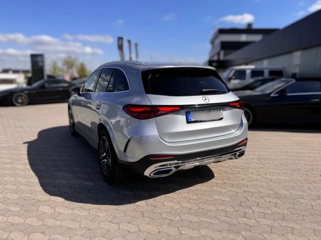 Mercedes-Benz GLC 200 4MATIC AMG Line