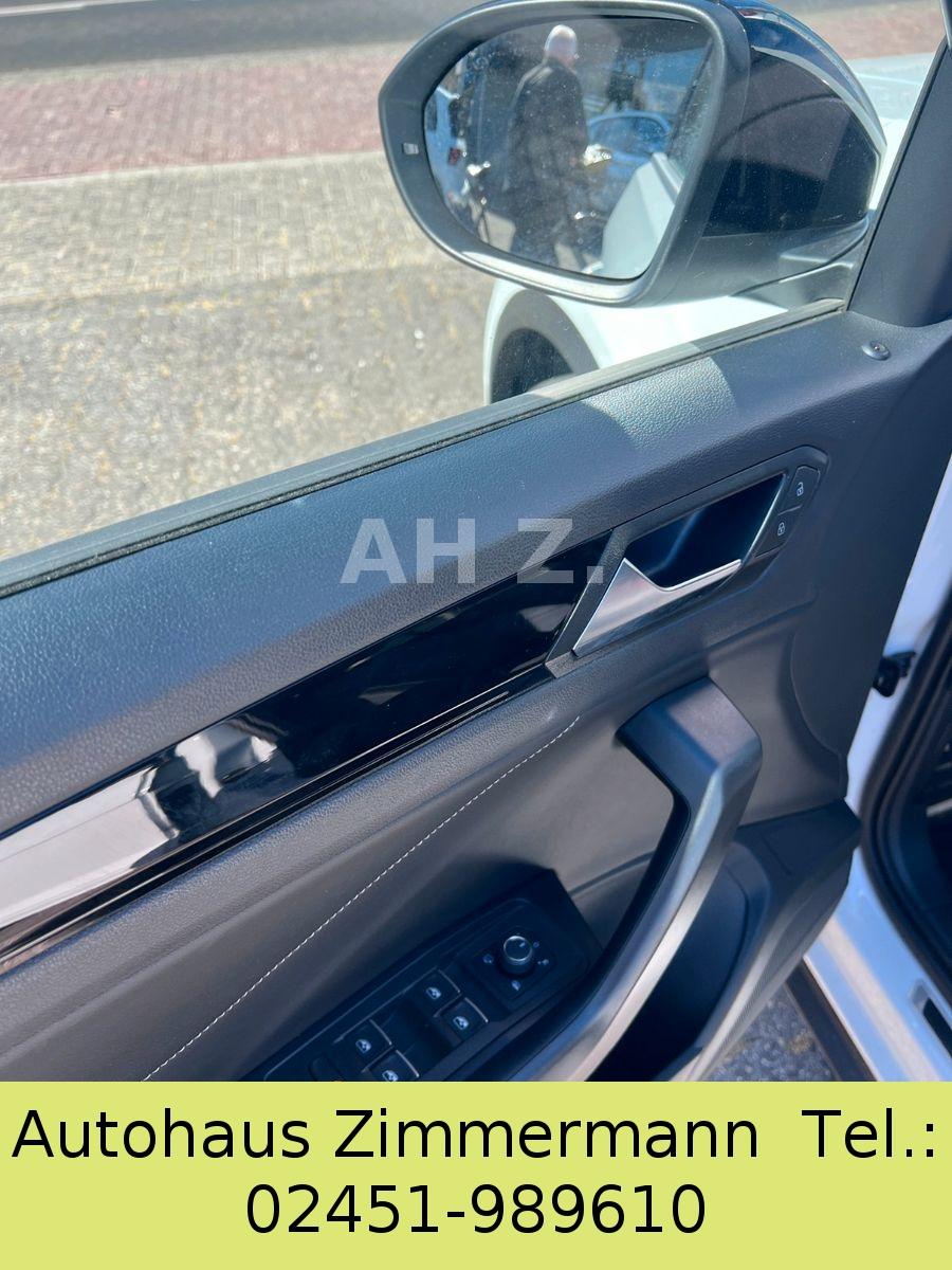 Volkswagen T-Roc R-Line Style