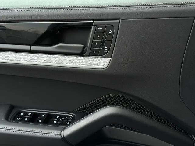 Porsche Cayenne E-Hybrid S