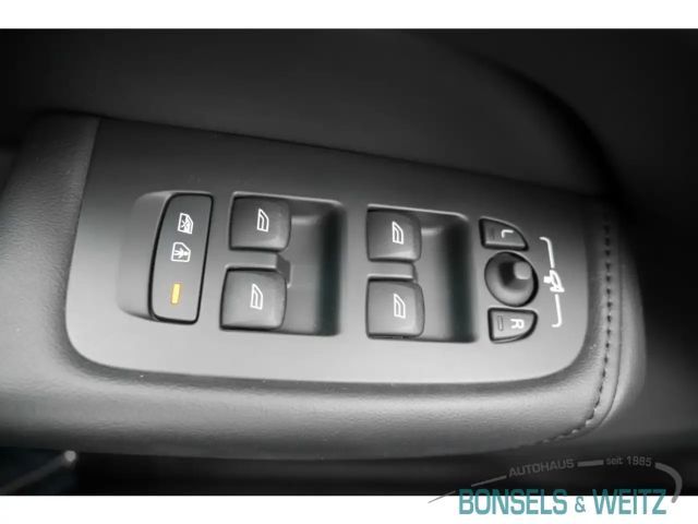 Volvo XC60 Dark Plus