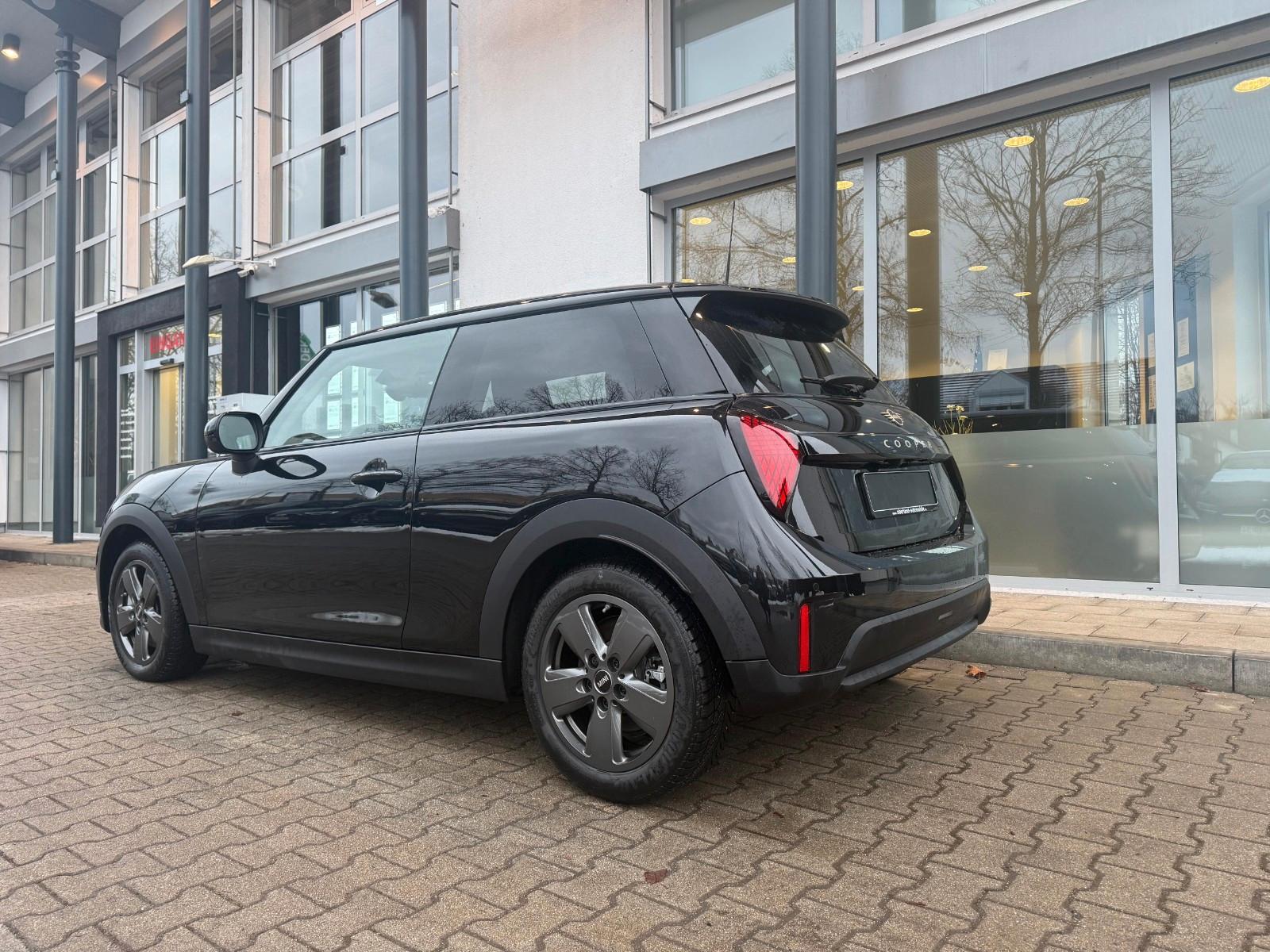 MINI Cooper Essential