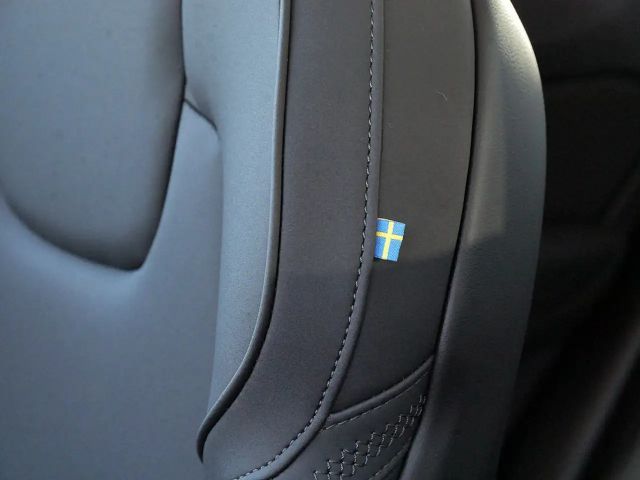 Volvo XC60 AWD Dark Plus