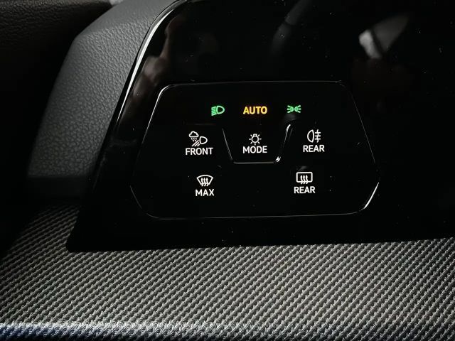 Volkswagen Golf DSG Sport