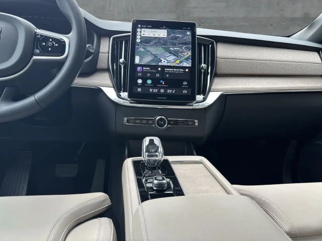 Volvo XC90 AWD Dark Plus T8