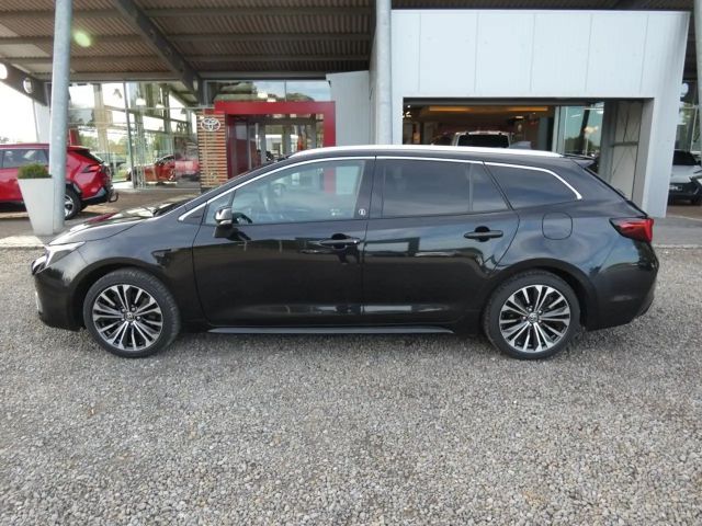 Toyota Corolla Hybride Team D