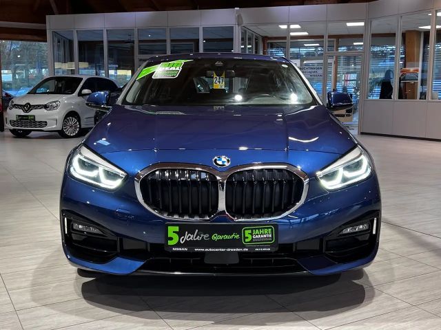BMW 116 116d Sedan Sport Line