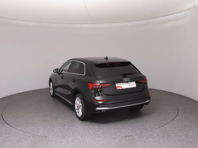 Audi A3 30 TFSI Sedan