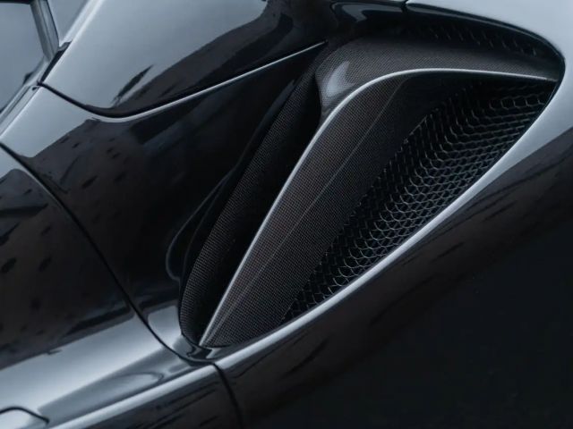 Ferrari SF90 Assetto Fiorano Spider