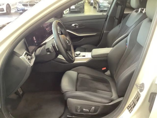 BMW 320 320d M-Sport Sedan xDrive