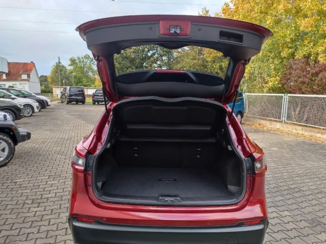 Nissan Qashqai Zama Autom PANO Navi KLIMA Sitzhzg Kamer
