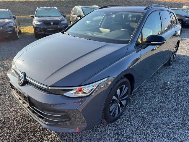 Volkswagen Golf 1.5 TSI Golf VIII