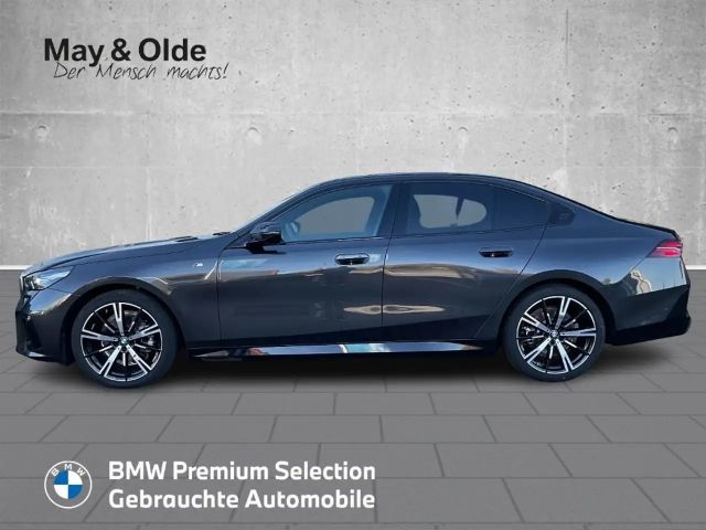 BMW 520 520i M-Sport Sedan