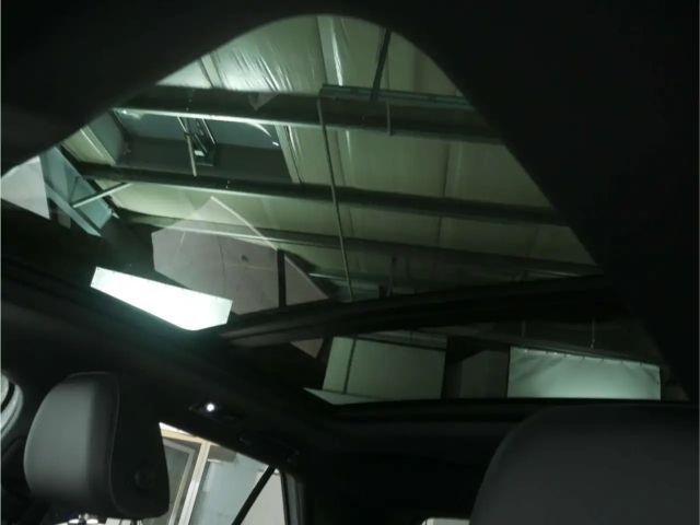 Volkswagen T-Roc 2.0 TSI DSG R-Line Style