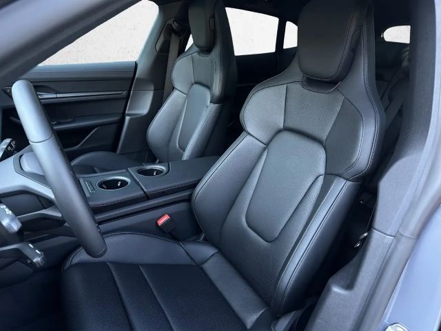 Porsche Taycan 4S Cross Turismo