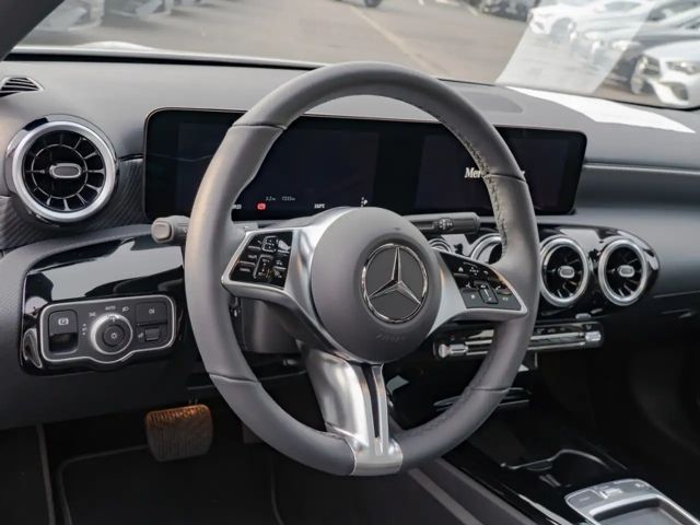 Mercedes-Benz A 200 Progressive