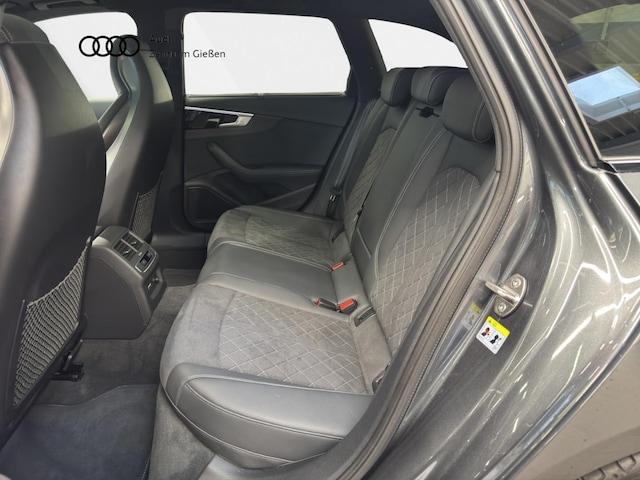 Audi A4 40 TDI Avant Quattro S-Line S-Tronic