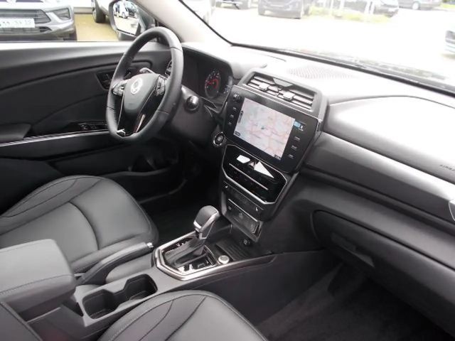 SsangYong Tivoli Grand Blackline 1.5T Navi LED Alu18" Sitzh. Kamera