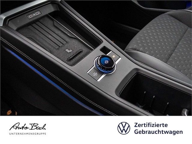 Volkswagen T-Roc 1.5 eTSI DSG R-Line