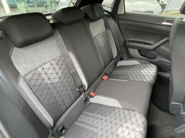 Volkswagen Polo 1.0 TSI DSG R-Line