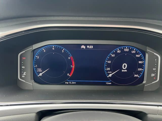 Volkswagen T-Roc Friends TSI