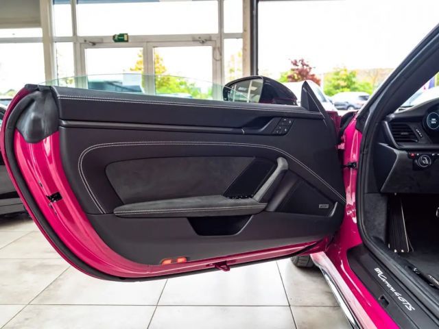 Porsche 992 4 Cabrio GTS