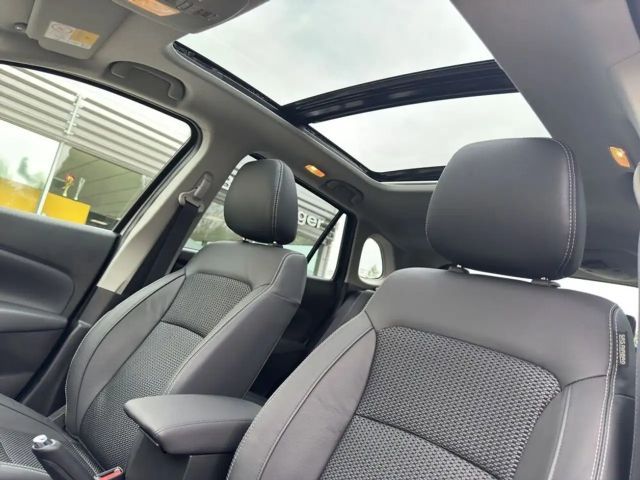 Suzuki S-Cross AllGrip Flash Hybrid