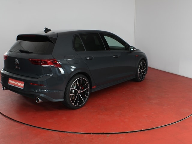 Volkswagen Golf 2.0 TSI Sport