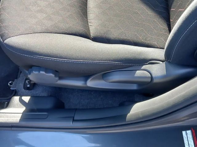 Mitsubishi Space Star Star