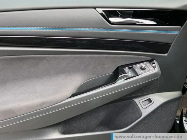 Volkswagen ID.7 IQ.Drive Pro