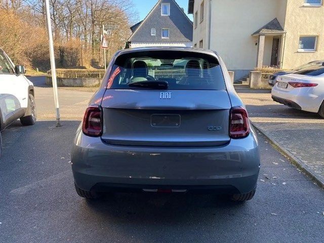 Fiat 500 La Prima by Bocelli