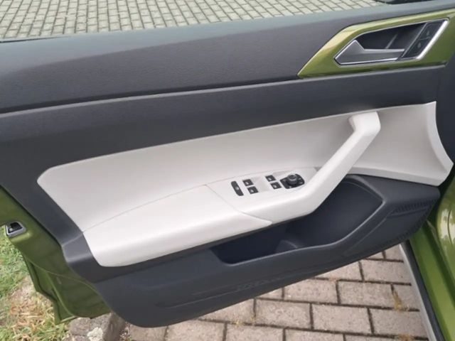 Volkswagen Taigo 1.0 TSI DSG Style