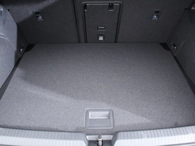 Volkswagen Golf DSG Sport