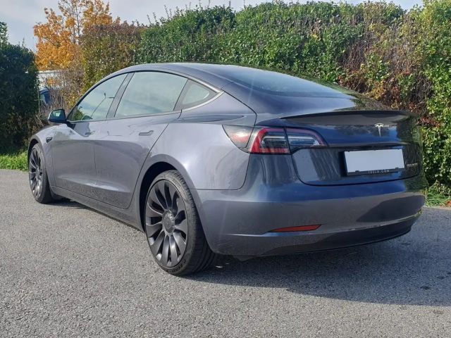 Tesla Model 3 Performance