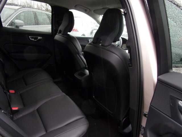 Volvo XC60 Dark Plus