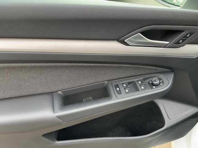 Volkswagen Golf 1.5 TSI Variant