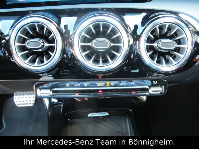 Mercedes-Benz A 180 AMG Line