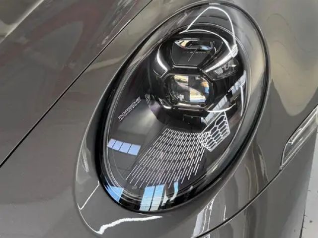 Porsche 992 4 Cabrio GTS Targa