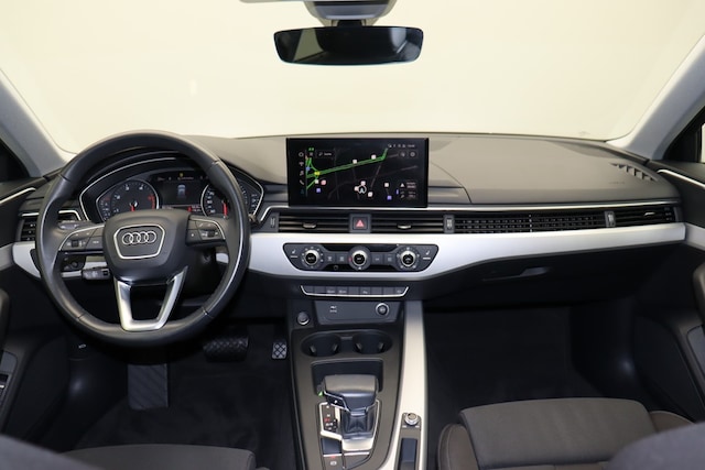 Audi A4 35 TDI Avant S-Line S-Tronic