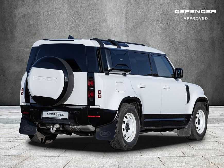 Land Rover Defender 110 Dynamic SE