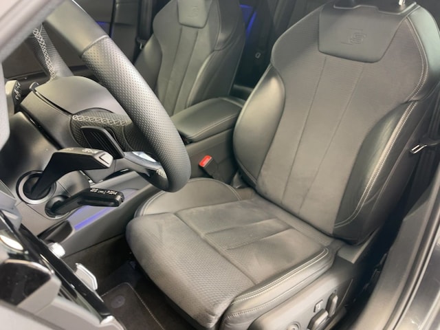 Audi S4 Avant Quattro