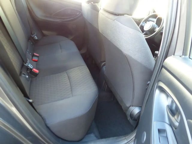 Toyota Yaris 1.5 VVT-iE Klimaautom. LED SHZ Alu