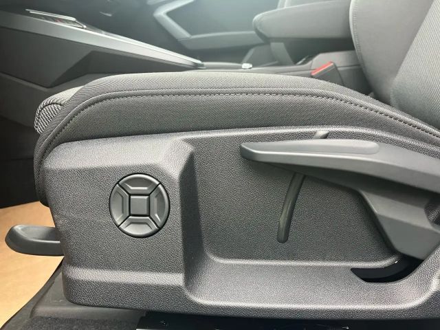 Audi A3 30 TFSI Sedan