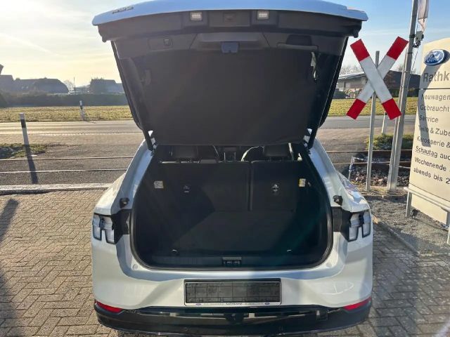 Ford Mustang Mach-E AWD Premium