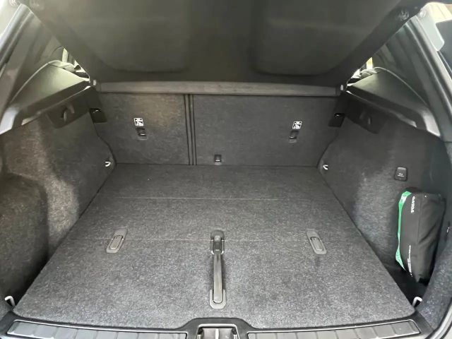 Volvo XC40 T2 Essential Autom. AHK GARANTIE