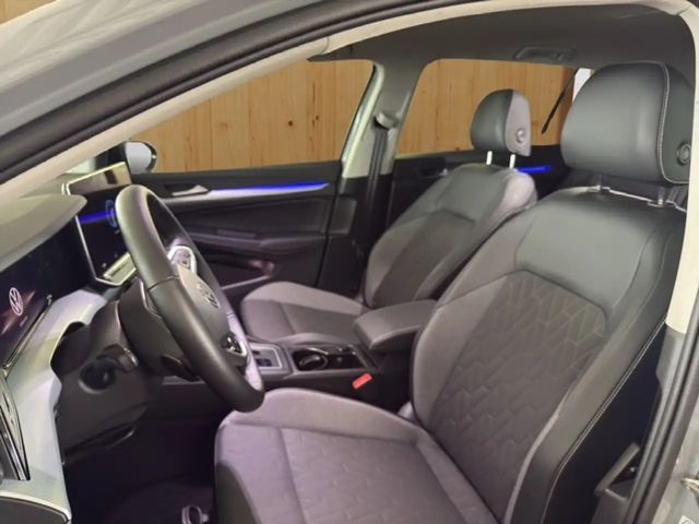 Volkswagen Golf 1.5 eTSI DSG Variant