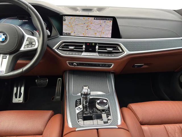 BMW X7 M50i