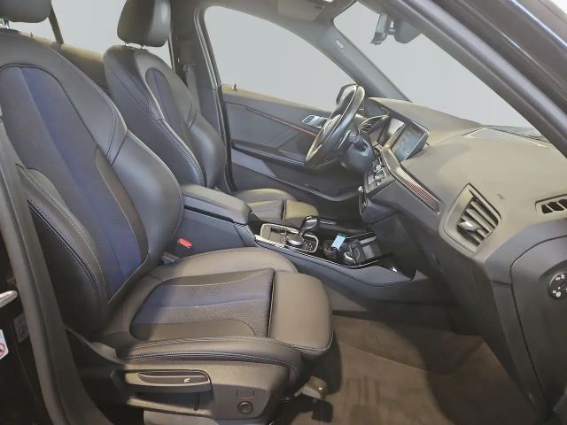 BMW 135 Sedan xDrive