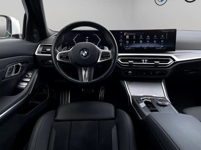 BMW 330 330i M-Sport Sedan xDrive